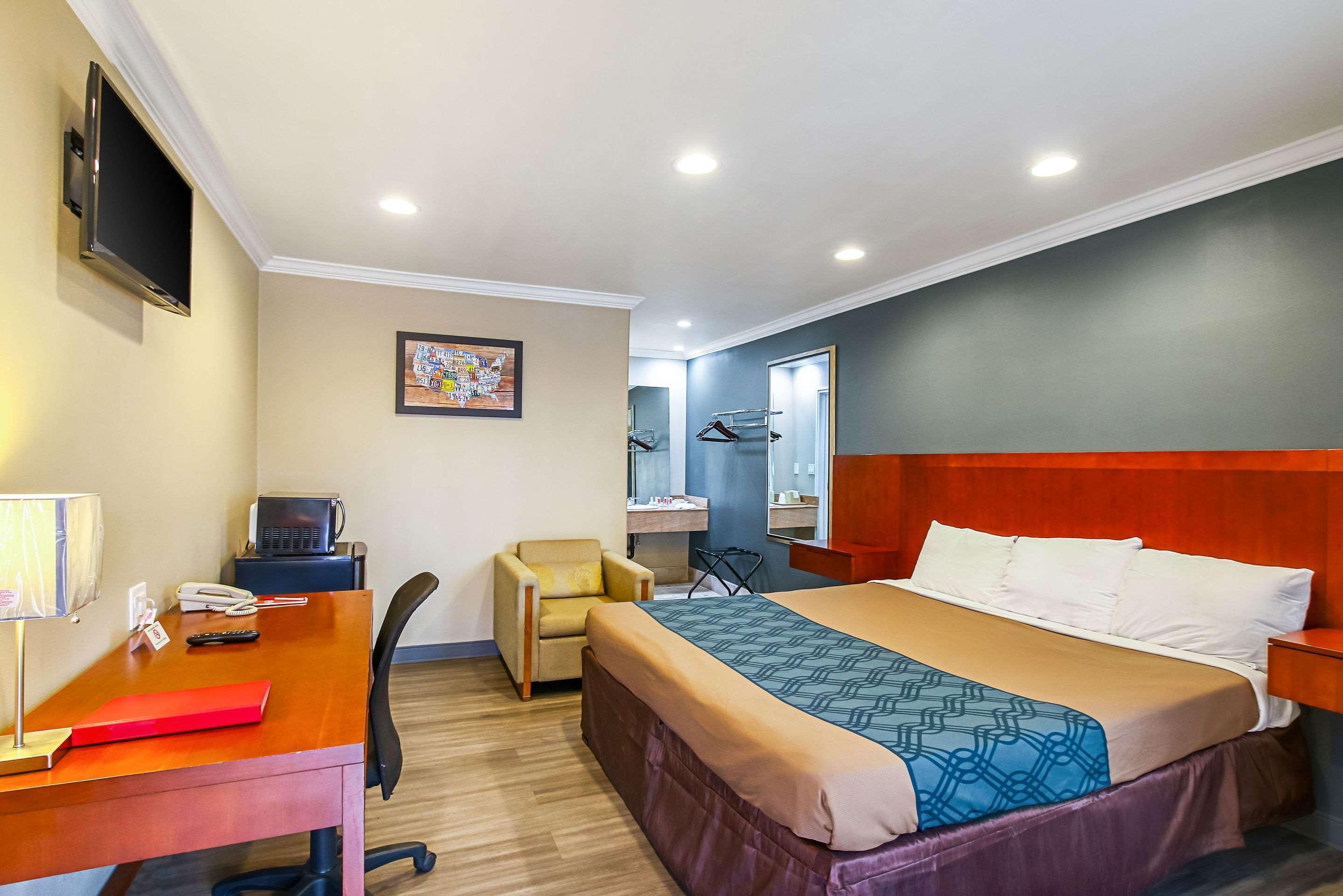 Econo Lodge San Bernardino I-215 Экстерьер фото
